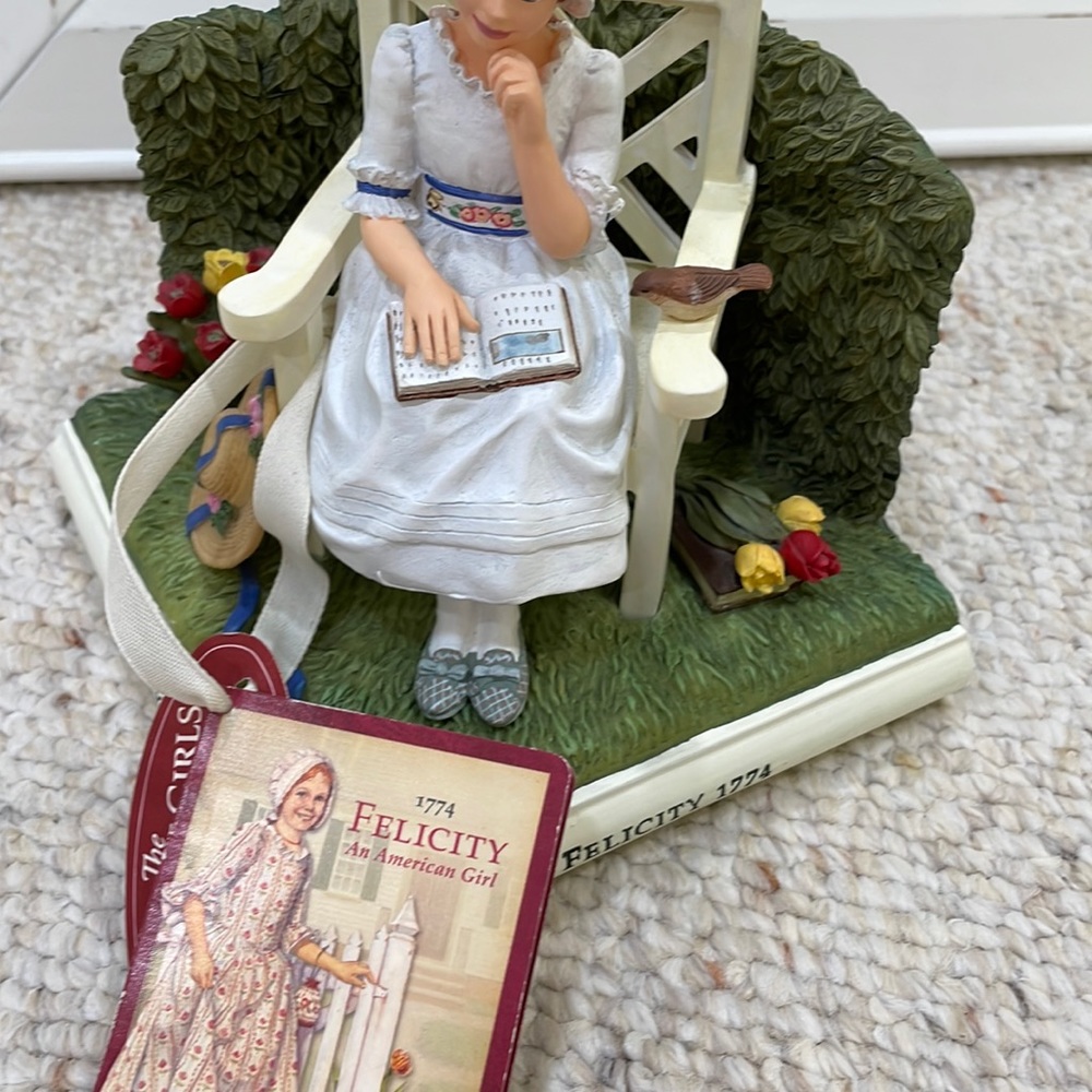 American Girl Felicity Bookend. Very detailed-collectors item-NWT